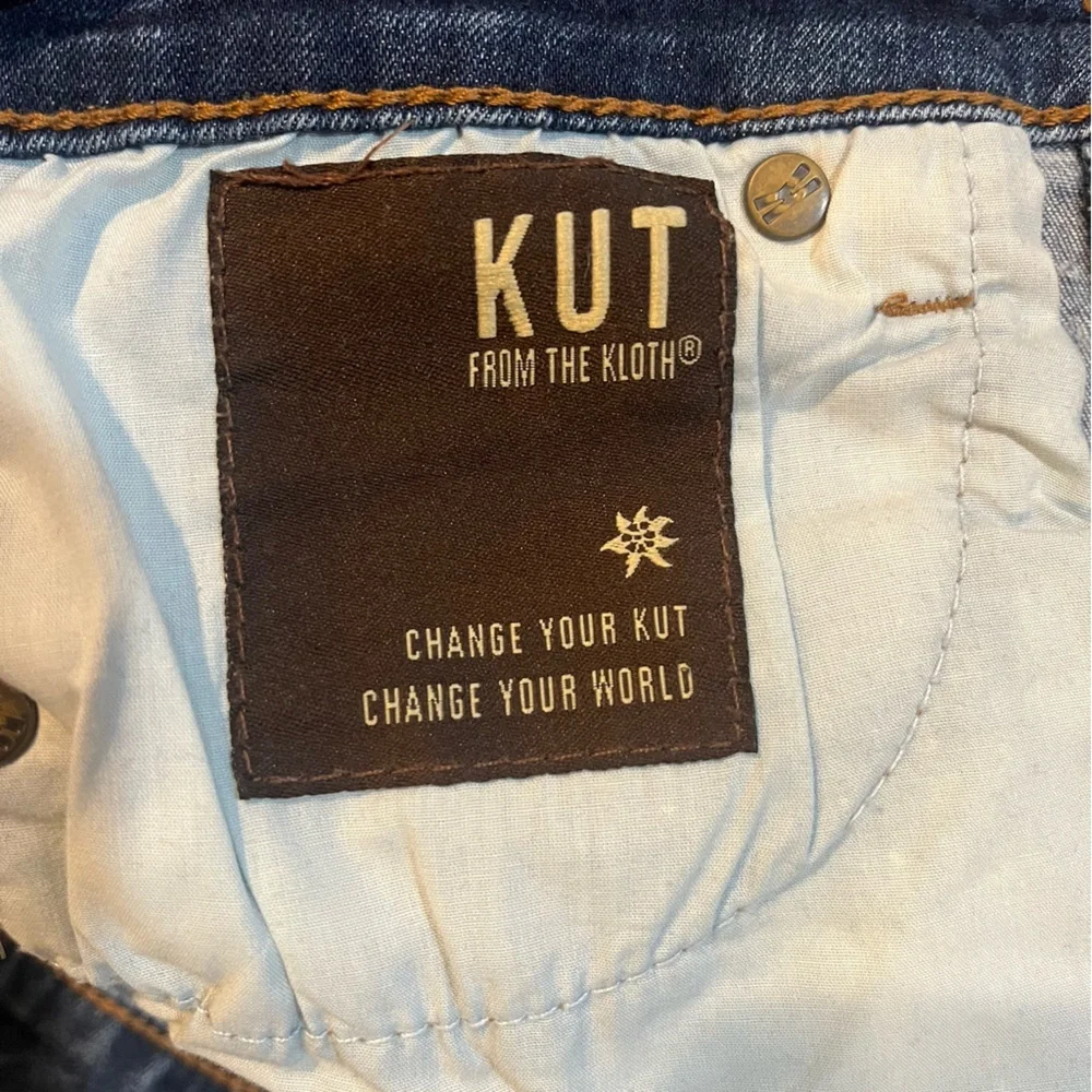 Kut from the Kloth Toothpick‎ Skinny High-rise Classic Blue Denim Jeans. Size 2.